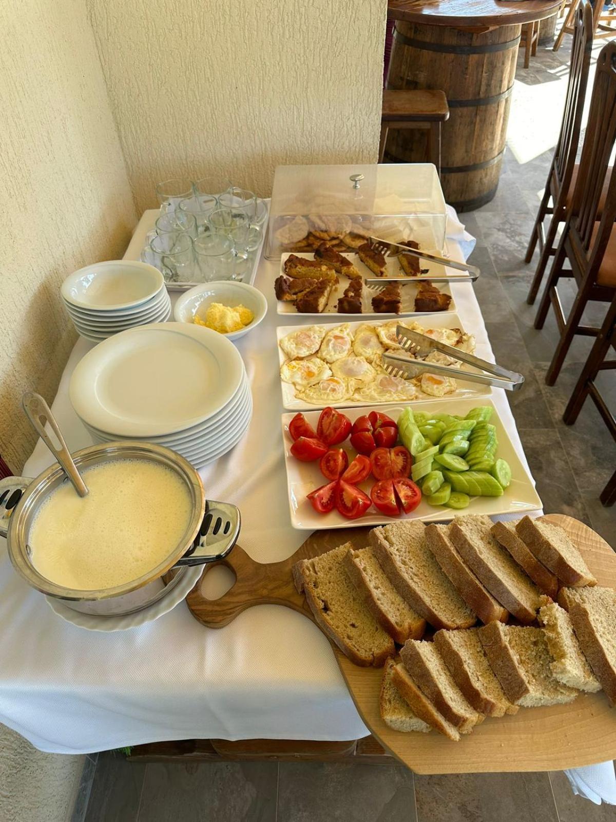 Guesthouse Marku - Mrizi I Zanave Fishte Exteriör bild